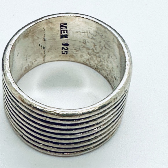 Vintage Silver Wide Ring - Picture 6 of 8